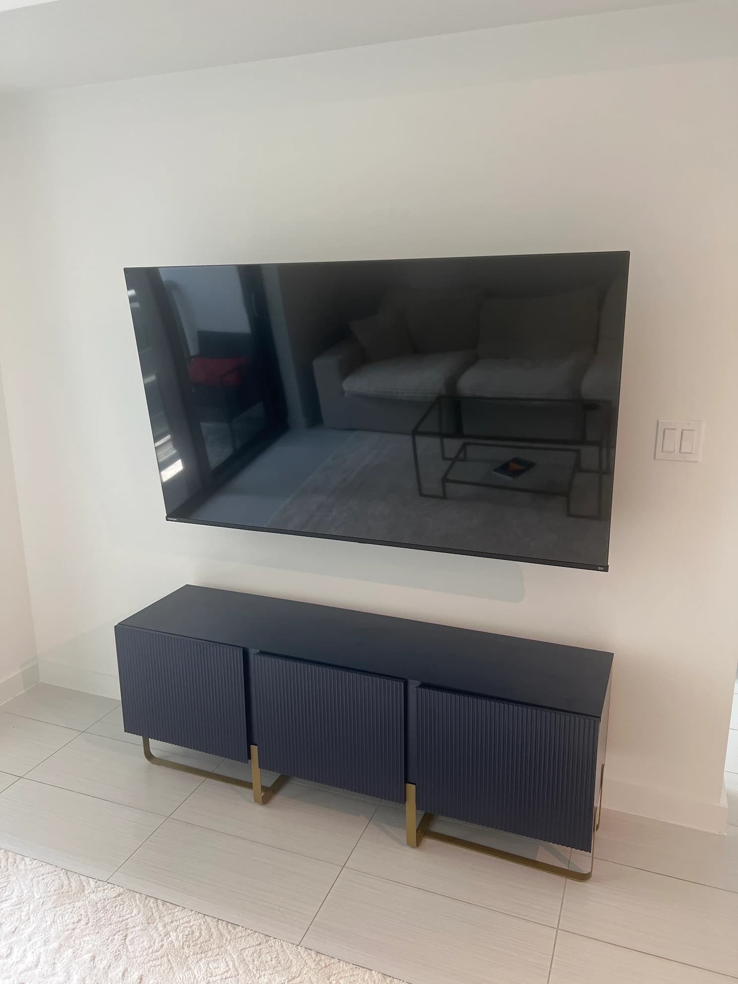Frame TV vs regular TV — does it matter for mounting?