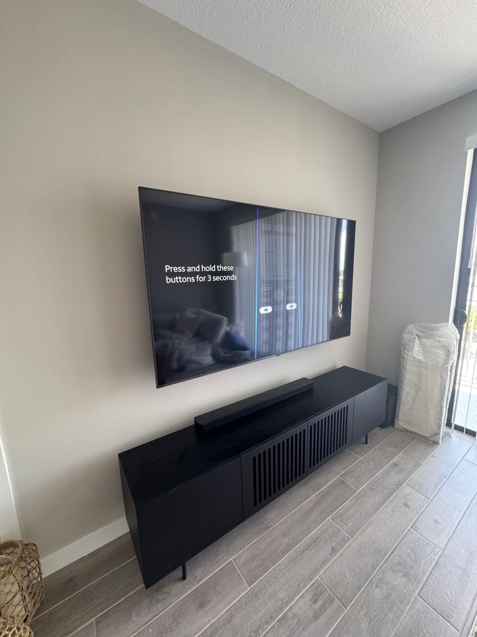 Who's Actually Mounting Your TV? A South Florida Guide